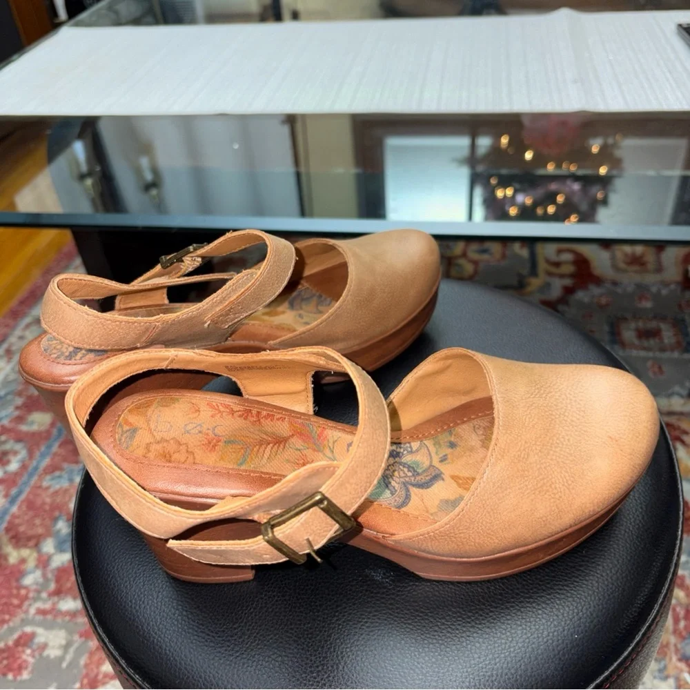 BOC by BORN , Natasha comfort Tan Women's Heels size 9